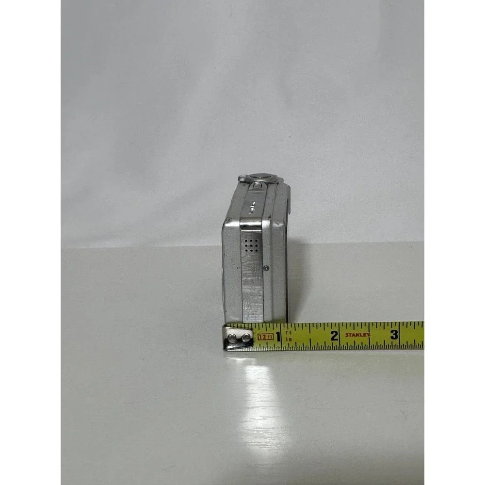 BenQ DC P500 digital camera For Parts Not Working